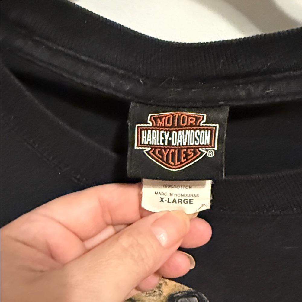 Harley-Davidson Black Tee with Dog Graphic - Picture 2 of 3